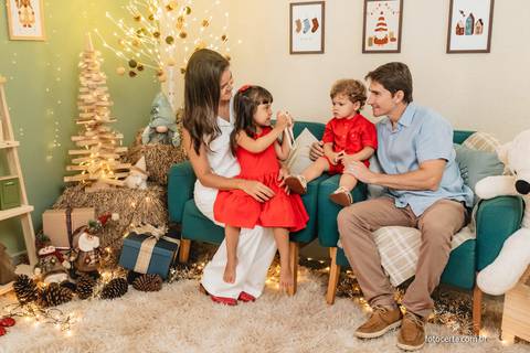 Fotógrafo em Vitória, Vila Velha, Casamento, Ensaio Pré-Casamento, Ensaio Pós-Casamento, Ensaio de Casal, 15 Anos, Debutante, Família, Gestante, Maternidade, Aniversário, Social, Estúdio, Corporativo, Marca Pessoal, Formatura, Escolar '