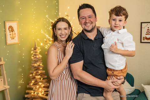 Fotógrafo em Vitória, Vila Velha, Casamento, Ensaio Pré-Casamento, Ensaio Pós-Casamento, Ensaio de Casal, 15 Anos, Debutante, Família, Gestante, Maternidade, Aniversário, Social, Estúdio, Corporativo, Marca Pessoal, Formatura, Escolar '