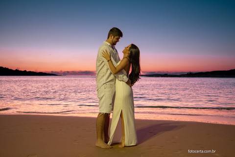 Fotógrafo em Vitória, Vila Velha, Casamento, Ensaio Pré-Casamento, Ensaio Pós-Casamento, Ensaio de Casal, 15 Anos, Debutante, Família, Gestante, Maternidade, Aniversário, Social, Estúdio, Corporativo, Marca Pessoal, Formatura, Escolar '