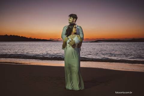 Fotógrafo em Vitória, Vila Velha, Casamento, Ensaio Pré-Casamento, Ensaio Pós-Casamento, Ensaio de Casal, 15 Anos, Debutante, Família, Gestante, Maternidade, Aniversário, Social, Estúdio, Corporativo, Marca Pessoal, Formatura, Escolar '