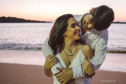 Fotógrafo em Vitória, Vila Velha, Casamento, Ensaio Pré-Casamento, Ensaio Pós-Casamento, Ensaio de Casal, 15 Anos, Debutante, Família, Gestante, Maternidade, Aniversário, Social, Estúdio, Corporativo, Marca Pessoal, Formatura, Escolar '