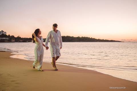 Fotógrafo em Vitória, Vila Velha, Casamento, Ensaio Pré-Casamento, Ensaio Pós-Casamento, Ensaio de Casal, 15 Anos, Debutante, Família, Gestante, Maternidade, Aniversário, Social, Estúdio, Corporativo, Marca Pessoal, Formatura, Escolar '