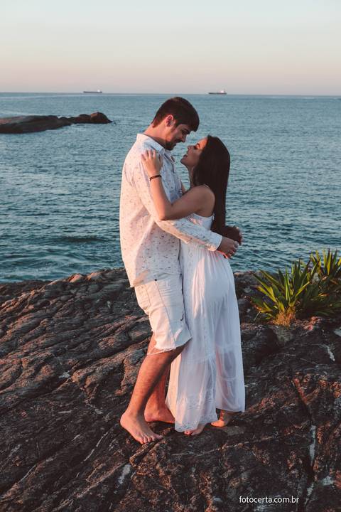 Fotógrafo em Vitória, Vila Velha, Casamento, Ensaio Pré-Casamento, Ensaio Pós-Casamento, Ensaio de Casal, 15 Anos, Debutante, Família, Gestante, Maternidade, Aniversário, Social, Estúdio, Corporativo, Marca Pessoal, Formatura, Escolar '