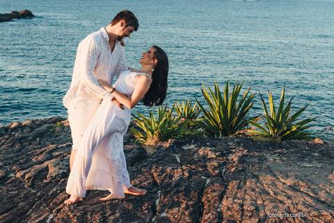 Fotógrafo em Vitória, Vila Velha, Casamento, Ensaio Pré-Casamento, Ensaio Pós-Casamento, Ensaio de Casal, 15 Anos, Debutante, Família, Gestante, Maternidade, Aniversário, Social, Estúdio, Corporativo, Marca Pessoal, Formatura, Escolar '