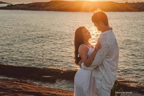 Fotógrafo em Vitória, Vila Velha, Casamento, Ensaio Pré-Casamento, Ensaio Pós-Casamento, Ensaio de Casal, 15 Anos, Debutante, Família, Gestante, Maternidade, Aniversário, Social, Estúdio, Corporativo, Marca Pessoal, Formatura, Escolar '