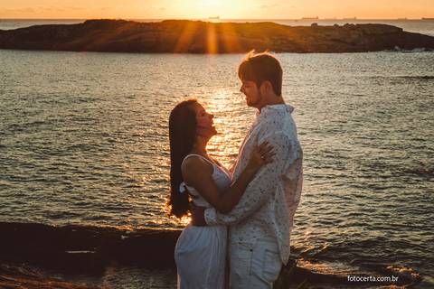 Fotógrafo em Vitória, Vila Velha, Casamento, Ensaio Pré-Casamento, Ensaio Pós-Casamento, Ensaio de Casal, 15 Anos, Debutante, Família, Gestante, Maternidade, Aniversário, Social, Estúdio, Corporativo, Marca Pessoal, Formatura, Escolar '