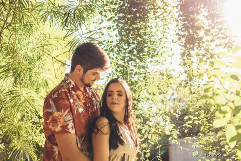 Fotógrafo em Vitória, Vila Velha, Casamento, Ensaio Pré-Casamento, Ensaio Pós-Casamento, Ensaio de Casal, 15 Anos, Debutante, Família, Gestante, Maternidade, Aniversário, Social, Estúdio, Corporativo, Marca Pessoal, Formatura, Escolar '