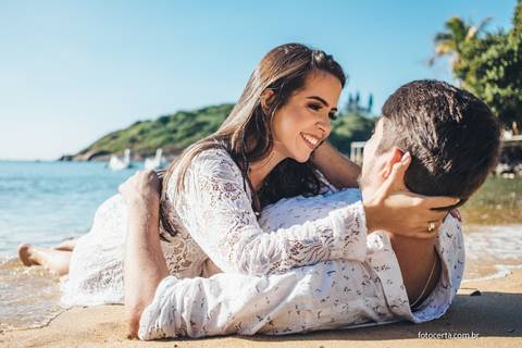 Fotógrafo em Vitória, Vila Velha, Casamento, Ensaio Pré-Casamento, Ensaio Pós-Casamento, Ensaio de Casal, 15 Anos, Debutante, Família, Gestante, Maternidade, Aniversário, Social, Estúdio, Corporativo, Marca Pessoal, Formatura, Escolar '
