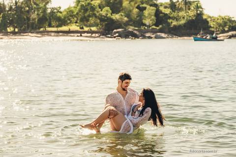 Fotógrafo em Vitória, Vila Velha, Casamento, Ensaio Pré-Casamento, Ensaio Pós-Casamento, Ensaio de Casal, 15 Anos, Debutante, Família, Gestante, Maternidade, Aniversário, Social, Estúdio, Corporativo, Marca Pessoal, Formatura, Escolar '