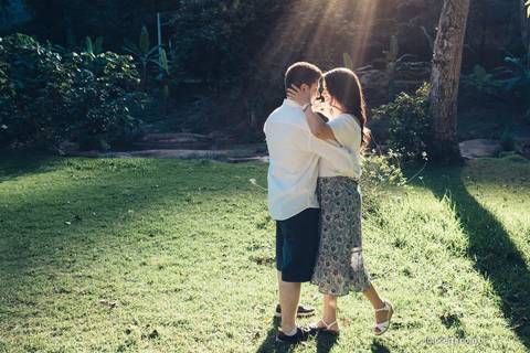 Fotógrafo em Vitória, Vila Velha, Casamento, Ensaio Pré-Casamento, Ensaio Pós-Casamento, Ensaio de Casal, 15 Anos, Debutante, Família, Gestante, Maternidade, Aniversário, Social, Estúdio, Corporativo, Marca Pessoal, Formatura, Escolar '