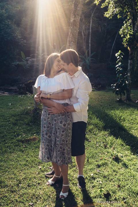 Fotógrafo em Vitória, Vila Velha, Casamento, Ensaio Pré-Casamento, Ensaio Pós-Casamento, Ensaio de Casal, 15 Anos, Debutante, Família, Gestante, Maternidade, Aniversário, Social, Estúdio, Corporativo, Marca Pessoal, Formatura, Escolar '