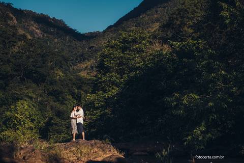 Fotógrafo em Vitória, Vila Velha, Casamento, Ensaio Pré-Casamento, Ensaio Pós-Casamento, Ensaio de Casal, 15 Anos, Debutante, Família, Gestante, Maternidade, Aniversário, Social, Estúdio, Corporativo, Marca Pessoal, Formatura, Escolar '