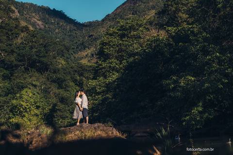 Fotógrafo em Vitória, Vila Velha, Casamento, Ensaio Pré-Casamento, Ensaio Pós-Casamento, Ensaio de Casal, 15 Anos, Debutante, Família, Gestante, Maternidade, Aniversário, Social, Estúdio, Corporativo, Marca Pessoal, Formatura, Escolar '