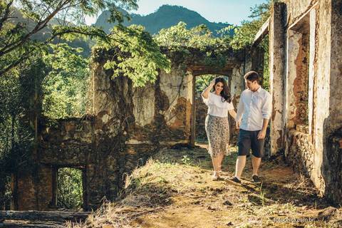 Fotógrafo em Vitória, Vila Velha, Casamento, Ensaio Pré-Casamento, Ensaio Pós-Casamento, Ensaio de Casal, 15 Anos, Debutante, Família, Gestante, Maternidade, Aniversário, Social, Estúdio, Corporativo, Marca Pessoal, Formatura, Escolar '