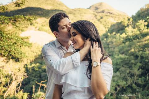 Fotógrafo em Vitória, Vila Velha, Casamento, Ensaio Pré-Casamento, Ensaio Pós-Casamento, Ensaio de Casal, 15 Anos, Debutante, Família, Gestante, Maternidade, Aniversário, Social, Estúdio, Corporativo, Marca Pessoal, Formatura, Escolar '