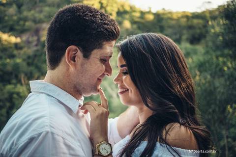 Fotógrafo em Vitória, Vila Velha, Casamento, Ensaio Pré-Casamento, Ensaio Pós-Casamento, Ensaio de Casal, 15 Anos, Debutante, Família, Gestante, Maternidade, Aniversário, Social, Estúdio, Corporativo, Marca Pessoal, Formatura, Escolar '