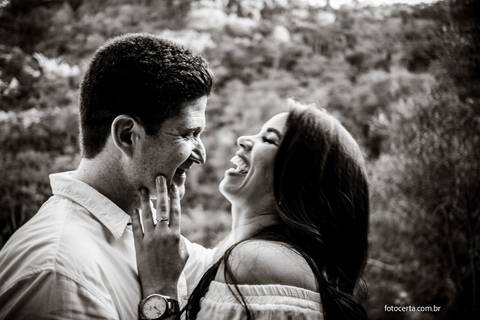 Fotógrafo em Vitória, Vila Velha, Casamento, Ensaio Pré-Casamento, Ensaio Pós-Casamento, Ensaio de Casal, 15 Anos, Debutante, Família, Gestante, Maternidade, Aniversário, Social, Estúdio, Corporativo, Marca Pessoal, Formatura, Escolar '