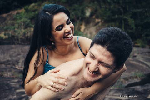 Fotógrafo em Vitória, Vila Velha, Casamento, Ensaio Pré-Casamento, Ensaio Pós-Casamento, Ensaio de Casal, 15 Anos, Debutante, Família, Gestante, Maternidade, Aniversário, Social, Estúdio, Corporativo, Marca Pessoal, Formatura, Escolar '