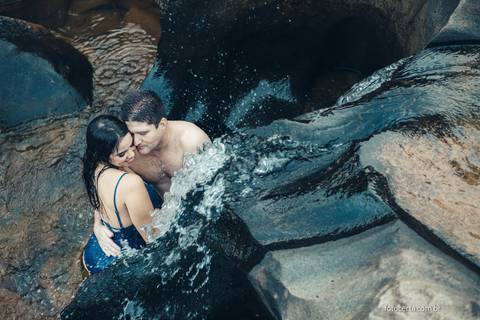 Fotógrafo em Vitória, Vila Velha, Casamento, Ensaio Pré-Casamento, Ensaio Pós-Casamento, Ensaio de Casal, 15 Anos, Debutante, Família, Gestante, Maternidade, Aniversário, Social, Estúdio, Corporativo, Marca Pessoal, Formatura, Escolar '
