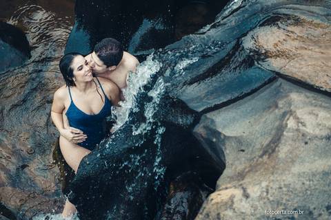 Fotógrafo em Vitória, Vila Velha, Casamento, Ensaio Pré-Casamento, Ensaio Pós-Casamento, Ensaio de Casal, 15 Anos, Debutante, Família, Gestante, Maternidade, Aniversário, Social, Estúdio, Corporativo, Marca Pessoal, Formatura, Escolar '