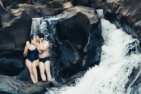 Fotógrafo em Vitória, Vila Velha, Casamento, Ensaio Pré-Casamento, Ensaio Pós-Casamento, Ensaio de Casal, 15 Anos, Debutante, Família, Gestante, Maternidade, Aniversário, Social, Estúdio, Corporativo, Marca Pessoal, Formatura, Escolar '