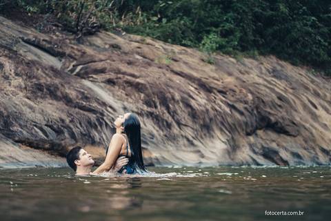 Fotógrafo em Vitória, Vila Velha, Casamento, Ensaio Pré-Casamento, Ensaio Pós-Casamento, Ensaio de Casal, 15 Anos, Debutante, Família, Gestante, Maternidade, Aniversário, Social, Estúdio, Corporativo, Marca Pessoal, Formatura, Escolar '