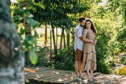 Fotógrafo em Vitória, Vila Velha, Casamento, Ensaio Pré-Casamento, Ensaio Pós-Casamento, Ensaio de Casal, 15 Anos, Debutante, Família, Gestante, Maternidade, Aniversário, Social, Estúdio, Corporativo, Marca Pessoal, Formatura, Escolar '