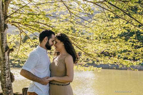 Fotógrafo em Vitória, Vila Velha, Casamento, Ensaio Pré-Casamento, Ensaio Pós-Casamento, Ensaio de Casal, 15 Anos, Debutante, Família, Gestante, Maternidade, Aniversário, Social, Estúdio, Corporativo, Marca Pessoal, Formatura, Escolar '