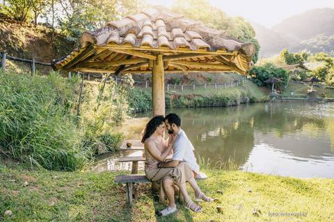 Fotógrafo em Vitória, Vila Velha, Casamento, Ensaio Pré-Casamento, Ensaio Pós-Casamento, Ensaio de Casal, 15 Anos, Debutante, Família, Gestante, Maternidade, Aniversário, Social, Estúdio, Corporativo, Marca Pessoal, Formatura, Escolar '