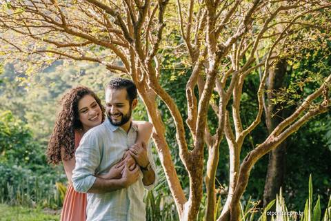 Fotógrafo em Vitória, Vila Velha, Casamento, Ensaio Pré-Casamento, Ensaio Pós-Casamento, Ensaio de Casal, 15 Anos, Debutante, Família, Gestante, Maternidade, Aniversário, Social, Estúdio, Corporativo, Marca Pessoal, Formatura, Escolar '
