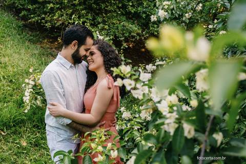 Fotógrafo em Vitória, Vila Velha, Casamento, Ensaio Pré-Casamento, Ensaio Pós-Casamento, Ensaio de Casal, 15 Anos, Debutante, Família, Gestante, Maternidade, Aniversário, Social, Estúdio, Corporativo, Marca Pessoal, Formatura, Escolar '