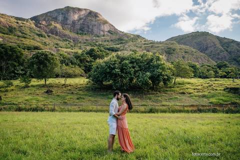 Fotógrafo em Vitória, Vila Velha, Casamento, Ensaio Pré-Casamento, Ensaio Pós-Casamento, Ensaio de Casal, 15 Anos, Debutante, Família, Gestante, Maternidade, Aniversário, Social, Estúdio, Corporativo, Marca Pessoal, Formatura, Escolar '