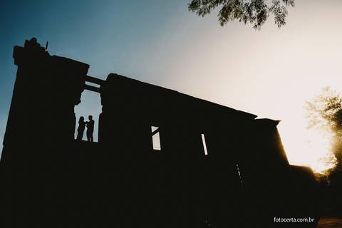 Fotógrafo em Vitória, Vila Velha, Casamento, Ensaio Pré-Casamento, Ensaio Pós-Casamento, Ensaio de Casal, 15 Anos, Debutante, Família, Gestante, Maternidade, Aniversário, Social, Estúdio, Corporativo, Marca Pessoal, Formatura, Escolar '