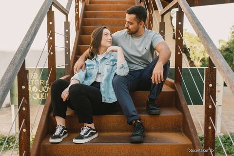 Fotógrafo em Vitória, Vila Velha, Casamento, Ensaio Pré-Casamento, Ensaio Pós-Casamento, Ensaio de Casal, 15 Anos, Debutante, Família, Gestante, Maternidade, Aniversário, Social, Estúdio, Corporativo, Marca Pessoal, Formatura, Escolar '
