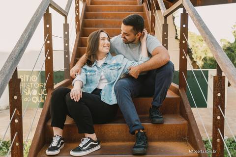 Fotógrafo em Vitória, Vila Velha, Casamento, Ensaio Pré-Casamento, Ensaio Pós-Casamento, Ensaio de Casal, 15 Anos, Debutante, Família, Gestante, Maternidade, Aniversário, Social, Estúdio, Corporativo, Marca Pessoal, Formatura, Escolar '