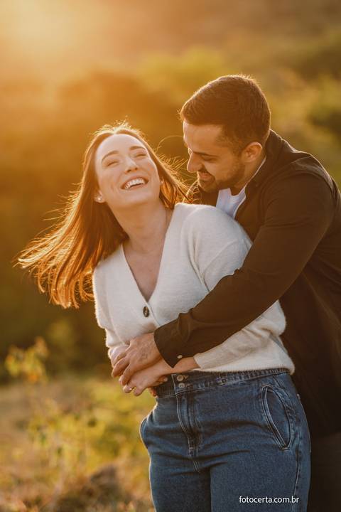 Fotógrafo em Vitória, Vila Velha, Casamento, Ensaio Pré-Casamento, Ensaio Pós-Casamento, Ensaio de Casal, 15 Anos, Debutante, Família, Gestante, Maternidade, Aniversário, Social, Estúdio, Corporativo, Marca Pessoal, Formatura, Escolar '