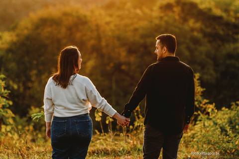 Fotógrafo em Vitória, Vila Velha, Casamento, Ensaio Pré-Casamento, Ensaio Pós-Casamento, Ensaio de Casal, 15 Anos, Debutante, Família, Gestante, Maternidade, Aniversário, Social, Estúdio, Corporativo, Marca Pessoal, Formatura, Escolar '