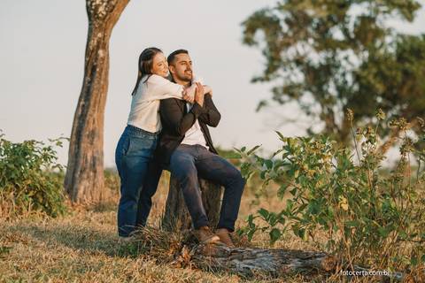 Fotógrafo em Vitória, Vila Velha, Casamento, Ensaio Pré-Casamento, Ensaio Pós-Casamento, Ensaio de Casal, 15 Anos, Debutante, Família, Gestante, Maternidade, Aniversário, Social, Estúdio, Corporativo, Marca Pessoal, Formatura, Escolar '