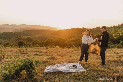 Fotógrafo em Vitória, Vila Velha, Casamento, Ensaio Pré-Casamento, Ensaio Pós-Casamento, Ensaio de Casal, 15 Anos, Debutante, Família, Gestante, Maternidade, Aniversário, Social, Estúdio, Corporativo, Marca Pessoal, Formatura, Escolar '