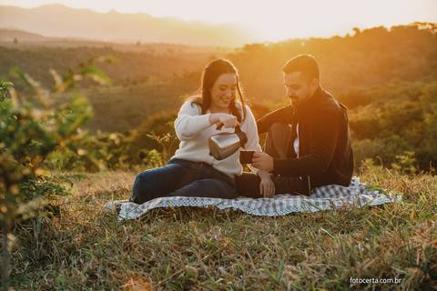 Fotógrafo em Vitória, Vila Velha, Casamento, Ensaio Pré-Casamento, Ensaio Pós-Casamento, Ensaio de Casal, 15 Anos, Debutante, Família, Gestante, Maternidade, Aniversário, Social, Estúdio, Corporativo, Marca Pessoal, Formatura, Escolar '