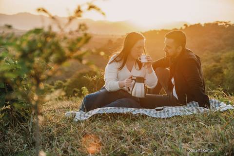 Fotógrafo em Vitória, Vila Velha, Casamento, Ensaio Pré-Casamento, Ensaio Pós-Casamento, Ensaio de Casal, 15 Anos, Debutante, Família, Gestante, Maternidade, Aniversário, Social, Estúdio, Corporativo, Marca Pessoal, Formatura, Escolar '