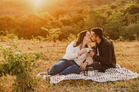Fotógrafo em Vitória, Vila Velha, Casamento, Ensaio Pré-Casamento, Ensaio Pós-Casamento, Ensaio de Casal, 15 Anos, Debutante, Família, Gestante, Maternidade, Aniversário, Social, Estúdio, Corporativo, Marca Pessoal, Formatura, Escolar '