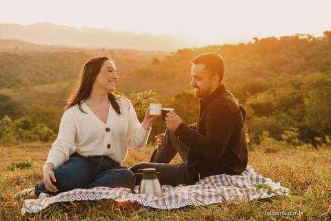 Fotógrafo em Vitória, Vila Velha, Casamento, Ensaio Pré-Casamento, Ensaio Pós-Casamento, Ensaio de Casal, 15 Anos, Debutante, Família, Gestante, Maternidade, Aniversário, Social, Estúdio, Corporativo, Marca Pessoal, Formatura, Escolar '