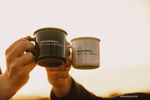 Fotógrafo em Vitória, Vila Velha, Casamento, Ensaio Pré-Casamento, Ensaio Pós-Casamento, Ensaio de Casal, 15 Anos, Debutante, Família, Gestante, Maternidade, Aniversário, Social, Estúdio, Corporativo, Marca Pessoal, Formatura, Escolar '