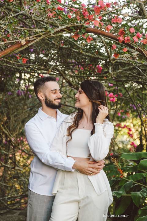 Fotógrafo em Vitória, Vila Velha, Casamento, Ensaio Pré-Casamento, Ensaio Pós-Casamento, Ensaio de Casal, 15 Anos, Debutante, Família, Gestante, Maternidade, Aniversário, Social, Estúdio, Corporativo, Marca Pessoal, Formatura, Escolar '