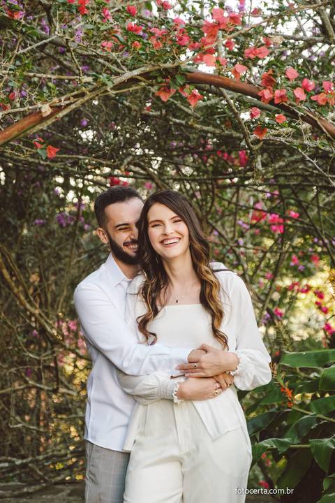 Fotógrafo em Vitória, Vila Velha, Casamento, Ensaio Pré-Casamento, Ensaio Pós-Casamento, Ensaio de Casal, 15 Anos, Debutante, Família, Gestante, Maternidade, Aniversário, Social, Estúdio, Corporativo, Marca Pessoal, Formatura, Escolar '