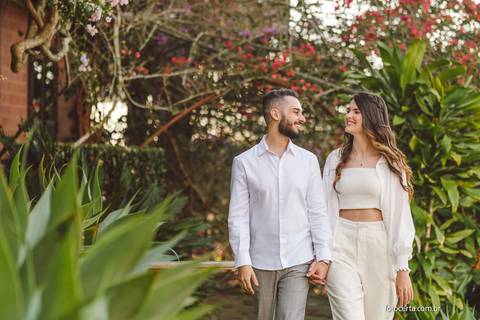 Fotógrafo em Vitória, Vila Velha, Casamento, Ensaio Pré-Casamento, Ensaio Pós-Casamento, Ensaio de Casal, 15 Anos, Debutante, Família, Gestante, Maternidade, Aniversário, Social, Estúdio, Corporativo, Marca Pessoal, Formatura, Escolar '