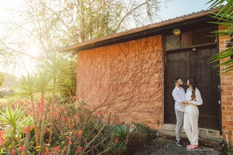 Fotógrafo em Vitória, Vila Velha, Casamento, Ensaio Pré-Casamento, Ensaio Pós-Casamento, Ensaio de Casal, 15 Anos, Debutante, Família, Gestante, Maternidade, Aniversário, Social, Estúdio, Corporativo, Marca Pessoal, Formatura, Escolar '