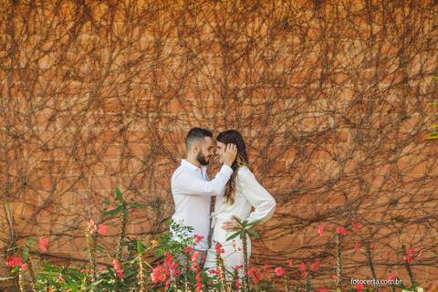 Fotógrafo em Vitória, Vila Velha, Casamento, Ensaio Pré-Casamento, Ensaio Pós-Casamento, Ensaio de Casal, 15 Anos, Debutante, Família, Gestante, Maternidade, Aniversário, Social, Estúdio, Corporativo, Marca Pessoal, Formatura, Escolar '