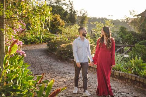 Fotógrafo em Vitória, Vila Velha, Casamento, Ensaio Pré-Casamento, Ensaio Pós-Casamento, Ensaio de Casal, 15 Anos, Debutante, Família, Gestante, Maternidade, Aniversário, Social, Estúdio, Corporativo, Marca Pessoal, Formatura, Escolar '